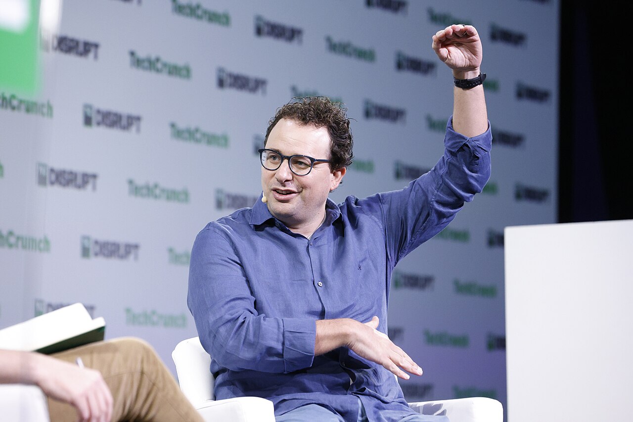 Claude App Free: Why Metir AI Is the Better Alternative in 2026